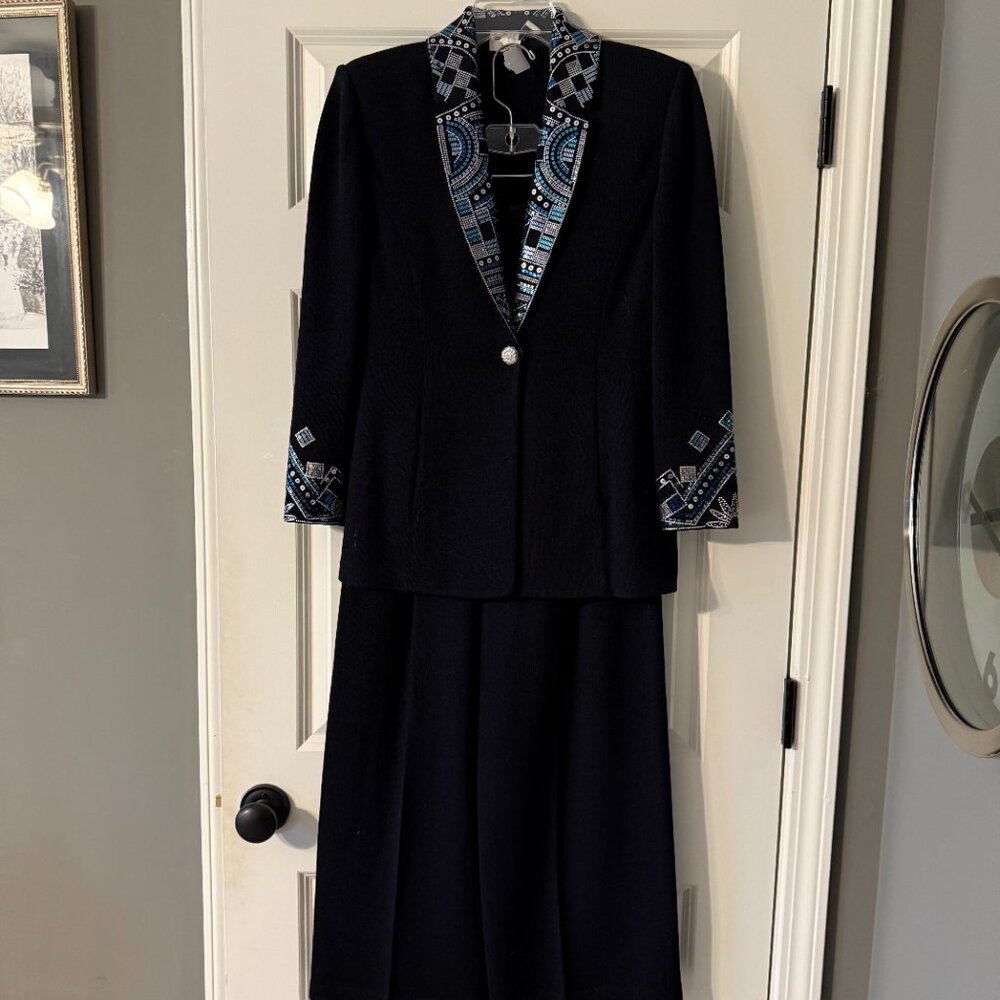**Stunning St. John Evening by Marie Gray Pantsuit**